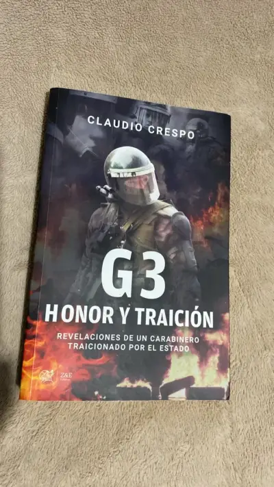 Libros 'Chile Tomado' y 'G3 Honor y Traición' - miniatura 3
