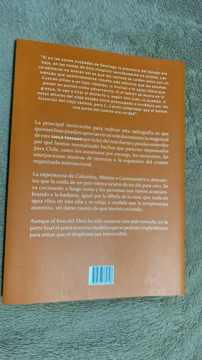 Libros 'Chile Tomado' y 'G3 Honor y Traición' - miniatura 4