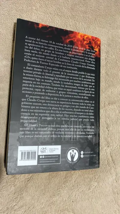 Libros 'Chile Tomado' y 'G3 Honor y Traición' - miniatura 5