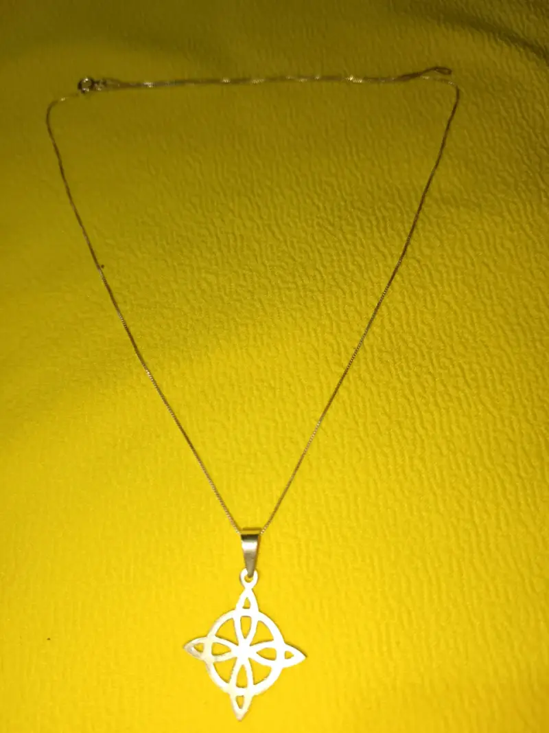 Colgante nudo de bruja con cadena925 - 3