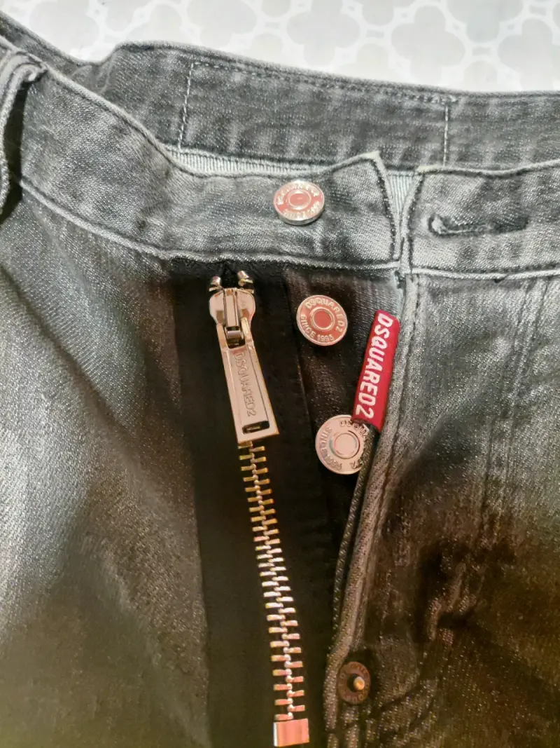 Jeans negros semi nuevos Dsquared2 para hombre - 8