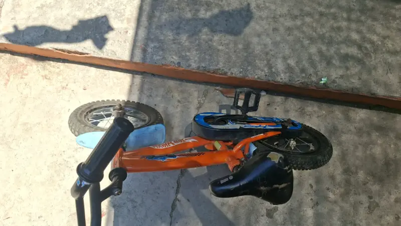 Bicicleta infantil Hot Wheels naranja - 3