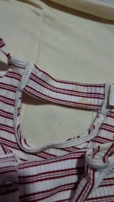 Vestido rayado sin mangas para niña - miniatura 3