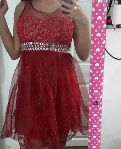 Vestido de fiesta corto con lentejuelas - miniatura 3