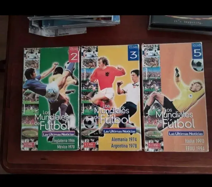 Colección de libros Los Mundiales de Fútbol Volúmenes 2, 3 y 5 - 1