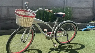 Bicicleta Minnie Mouse para Niñas con Canasto - miniatura 4