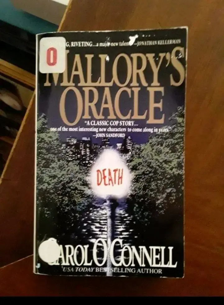 Libro 'Mallory's Oracle' de Carol O'Connell - 1