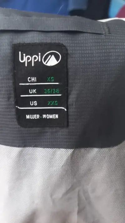 Chaqueta impermeable Lippi para mujer - miniatura 3
