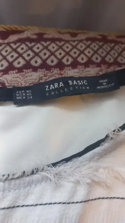Blusa sin mangas Zara Basic blanca con textura - miniatura 3