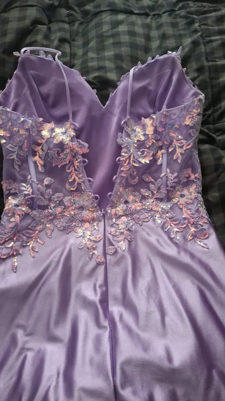 Vestido de fiesta largo lila con encaje - 4