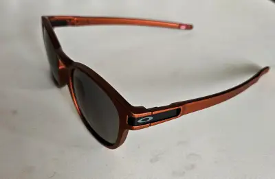 Gafas de Sol Oakley Latch Naranja con Estuche - miniatura 2