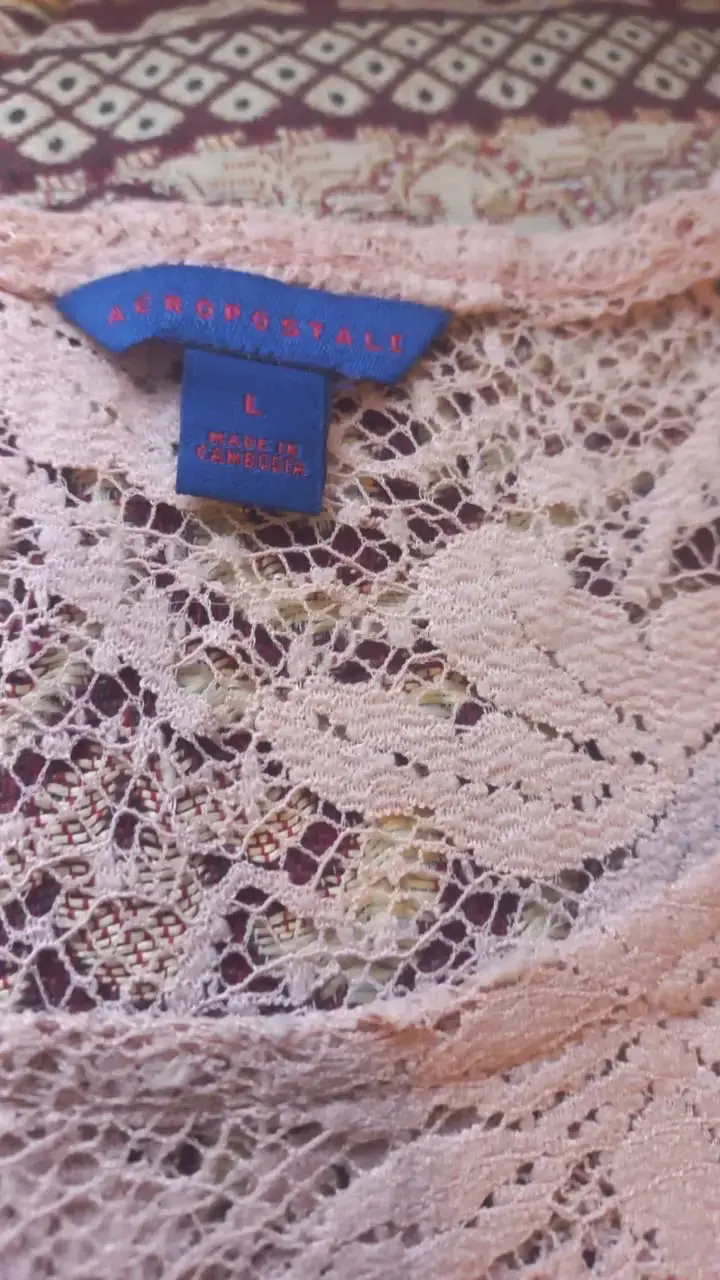 Blusa de encaje rosa Aeropostale talla L - 2