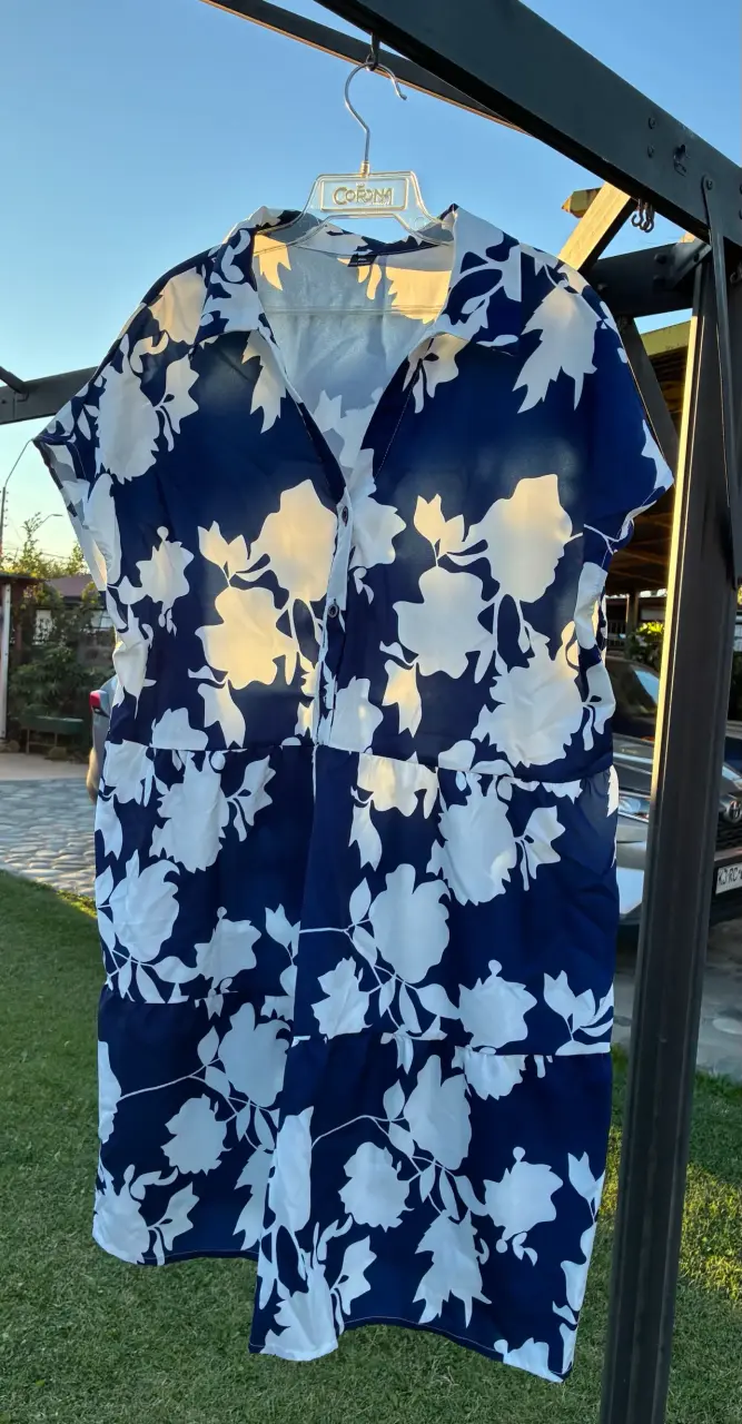 Vestido floral azul y blanco talla 2XL - 2