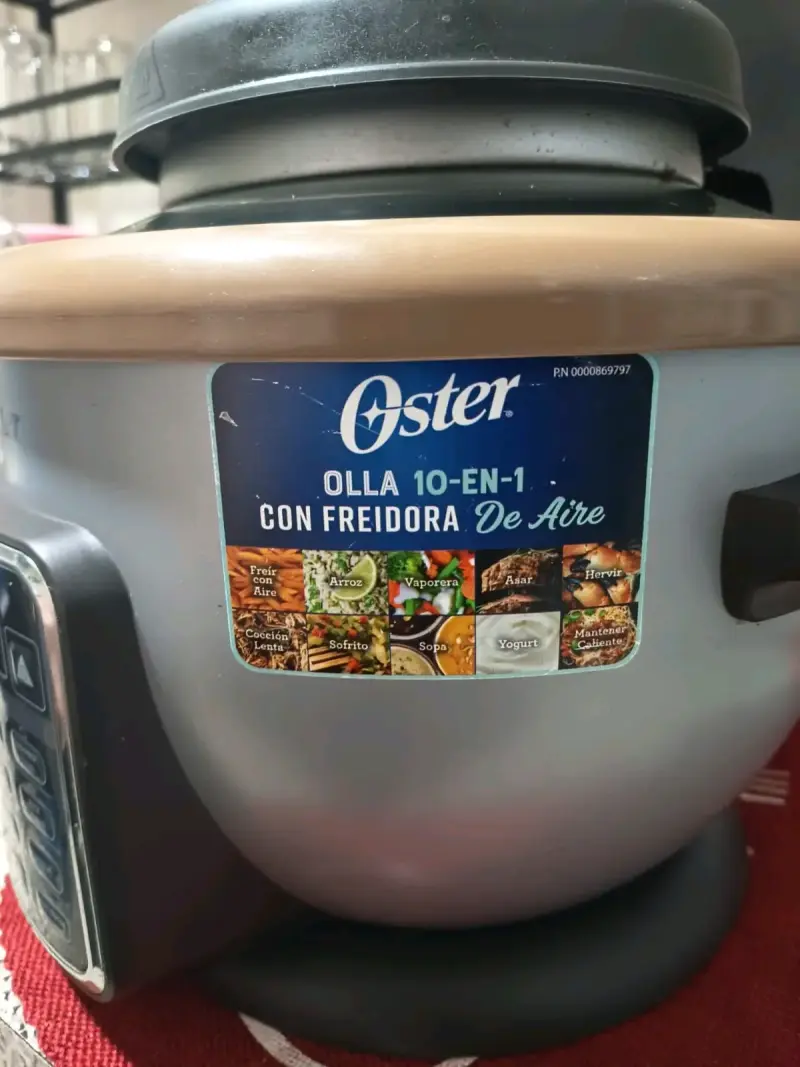 Olla Multifuncional Oster 10-en-1 con Freidora de Aire - 2