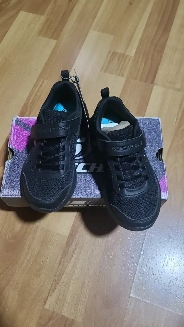 Zapatillas negras para niños Skechers talla 26 - 1