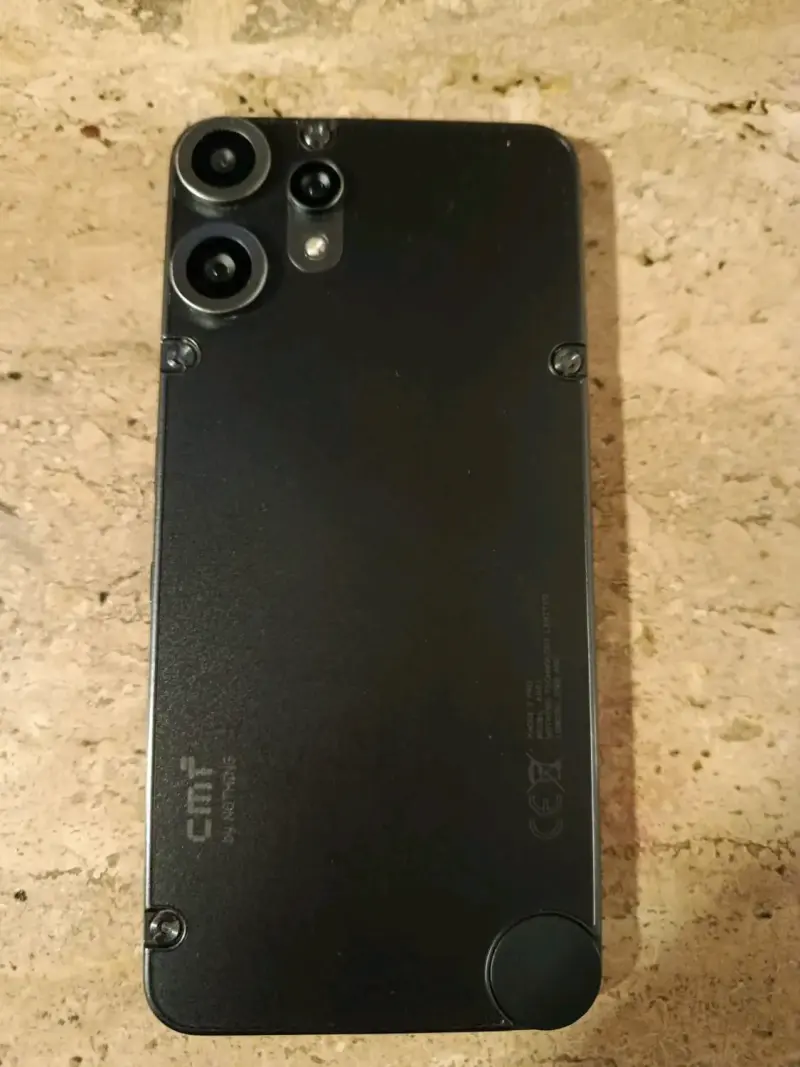 CMF Nothing phone 2 pro - 1