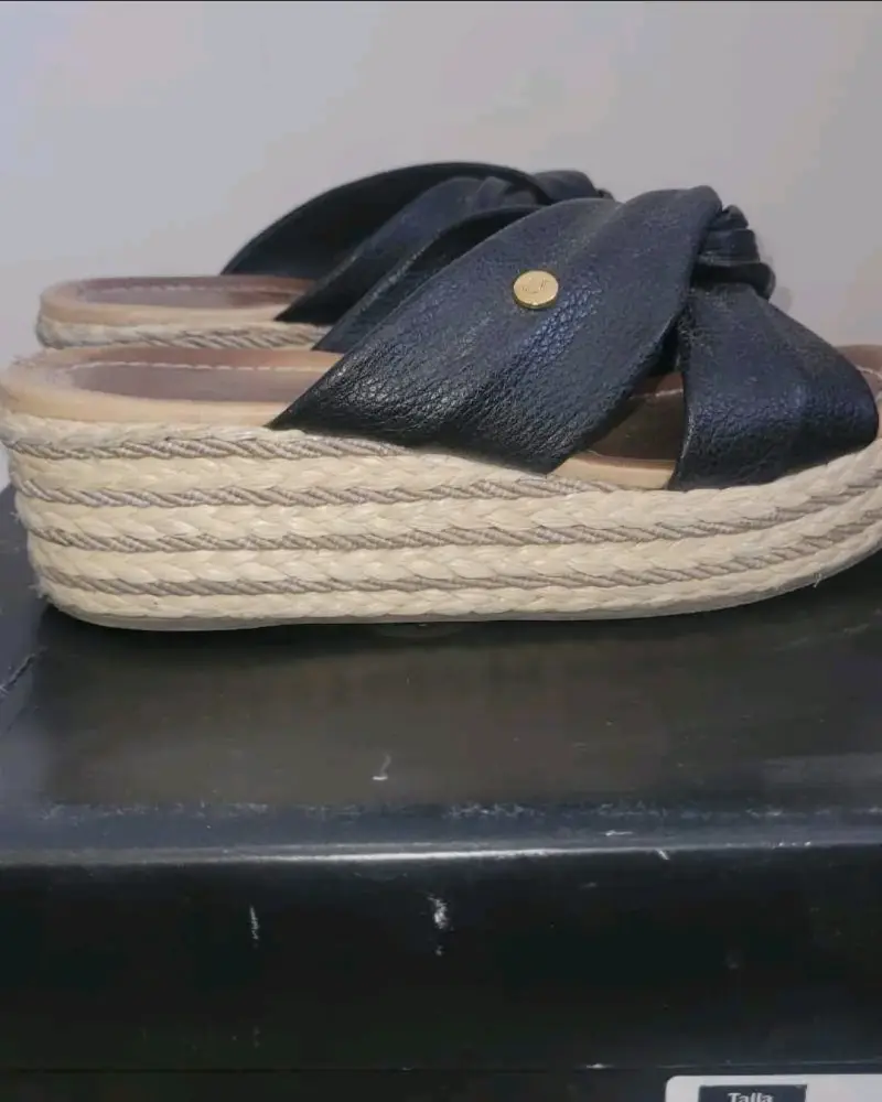 Sandalias negras de cuero con plataforma Gacel - 2