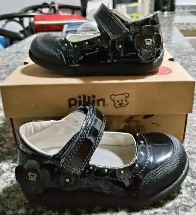 Zapatos de charol negro para niña Pillin - miniatura 2