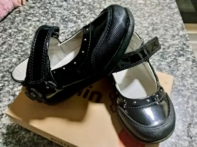Zapatos de charol negro para niña Pillin - miniatura 3