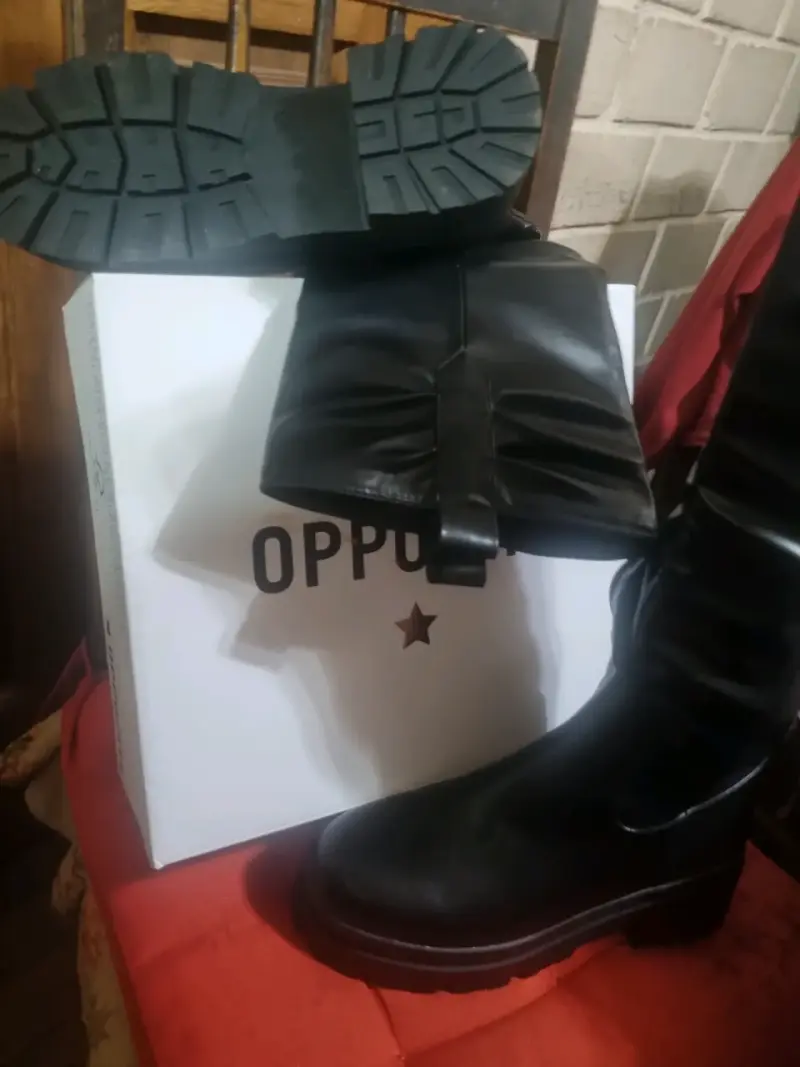 Botas negras de cuero para mujer - 1