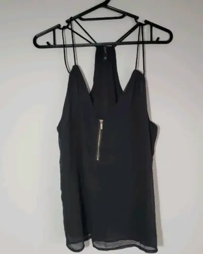 Polera sin mangas negra con cierre delantero - miniatura 2