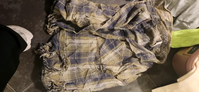 Lote de ropa variada para mujer en buen estado - 5
