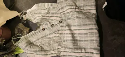 Lote de ropa variada para mujer en buen estado - miniatura 6