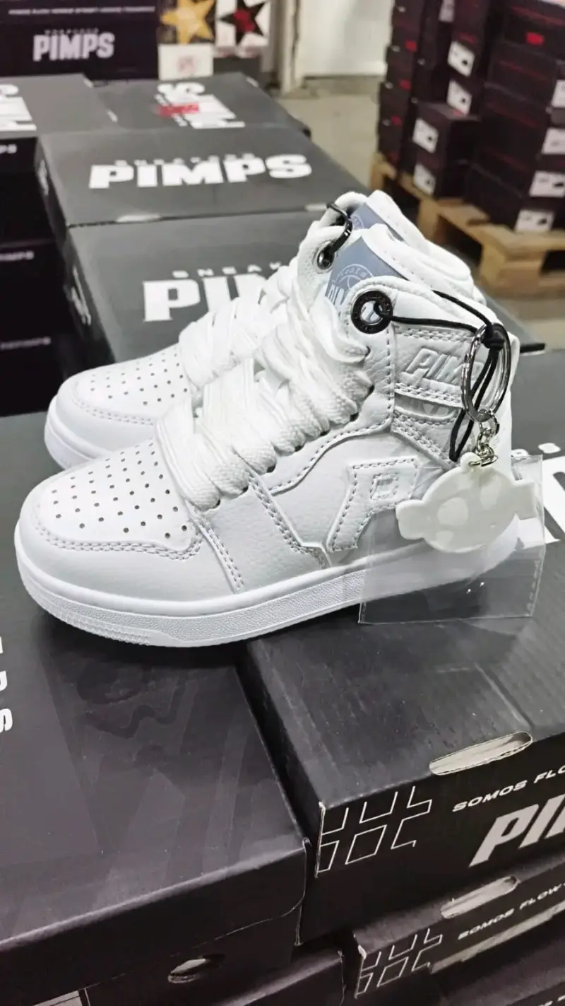 Zapatillas altas blancas y negras Pimps - 1