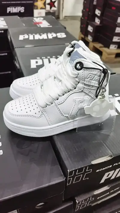 Zapatillas altas blancas y negras Pimps - miniatura 1