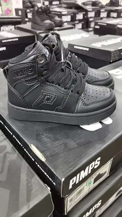 Zapatillas altas blancas y negras Pimps - miniatura 2