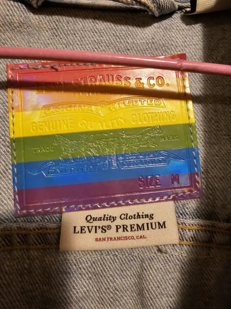 Chaqueta de mezclilla Levi's con diseño inclusivo - 2