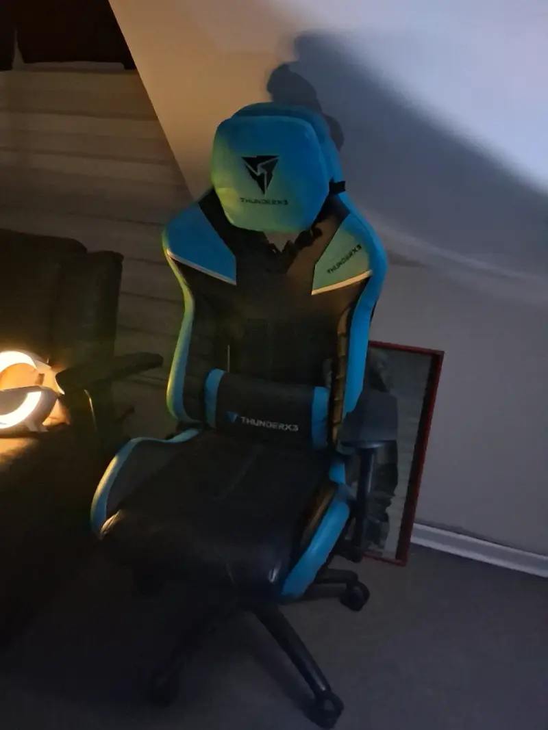 Silla gamer ThunderX3 azul y negra - 2