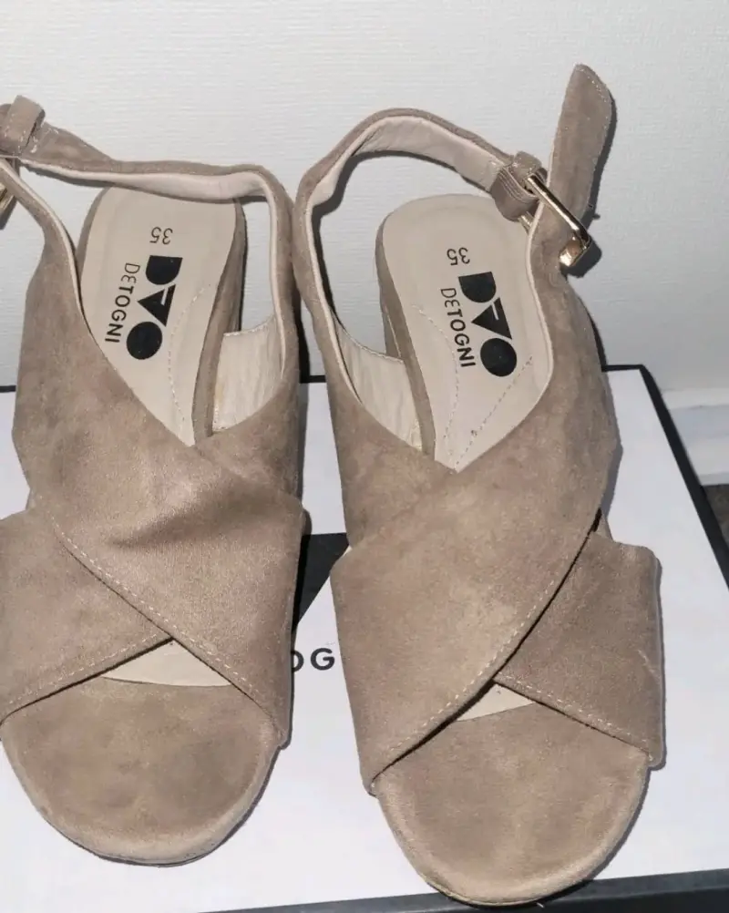 Sandalias de plataforma beige Detogni con corcho - 4