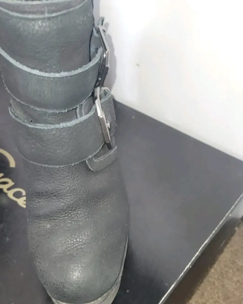 Botines de cuero negro. Gacel - 3