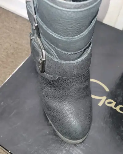 Botines de cuero negro. Gacel - miniatura 6