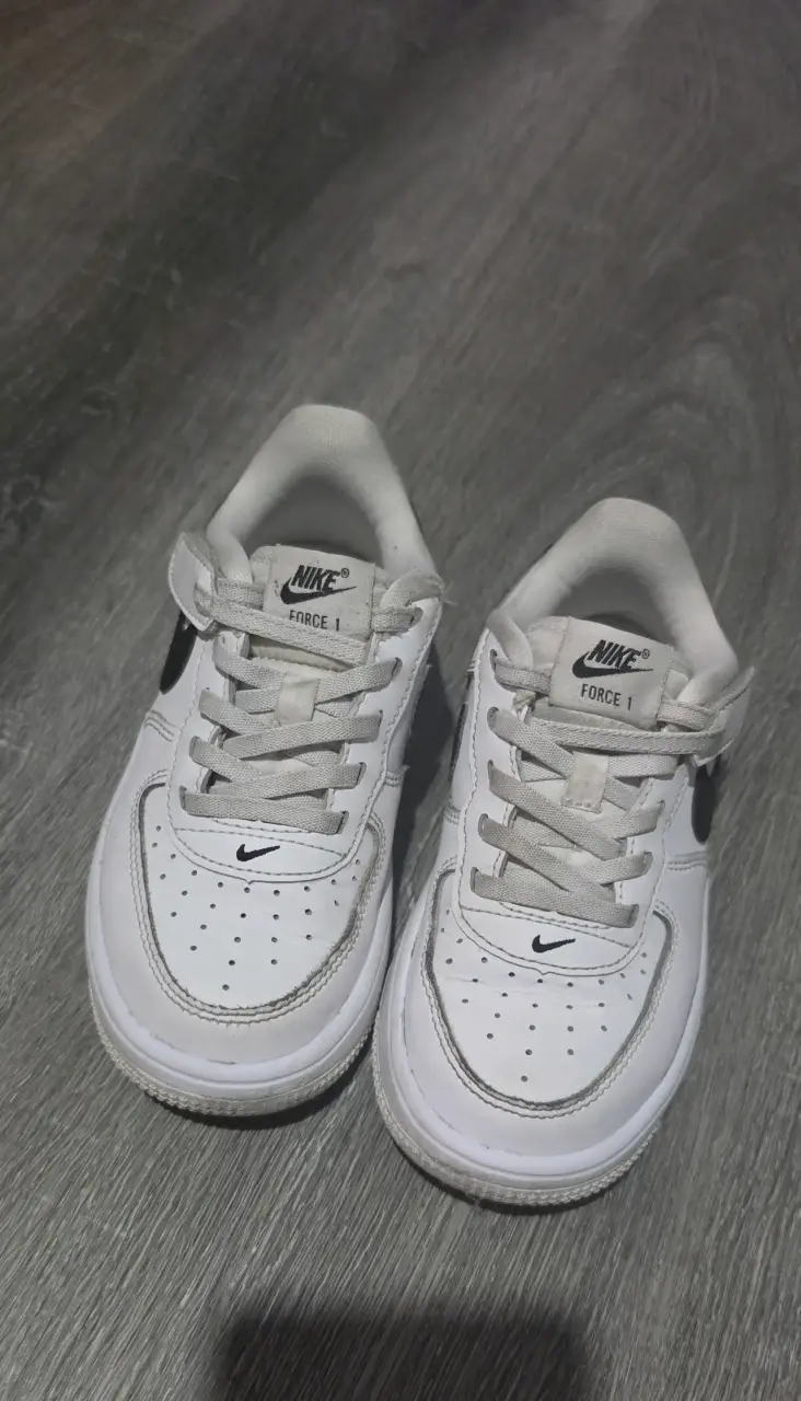 Zapatillas Nike Air Force 1 Blancas para Niños - 1