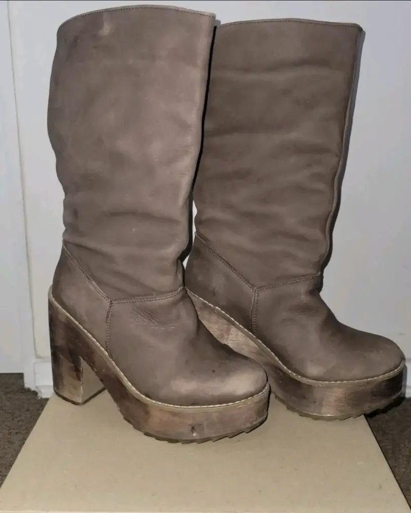Botas de cuero marrón con plataforma alta - 1