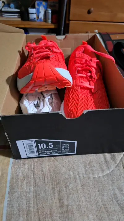 Zapatillas deportivas Under Armour HOVR Mega 3 rojas - miniatura 1