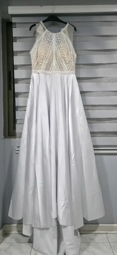 Vestido de Novia Blanco con Encaje y Tul - miniatura 4