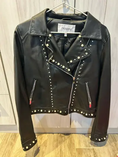 Chaqueta de cuero negra con tachas Nicopoly - miniatura 1