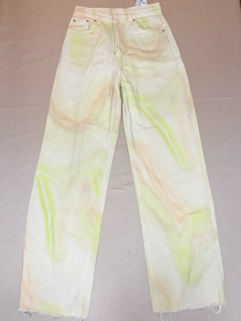 Pantalón stradivarius talla 34 - 1