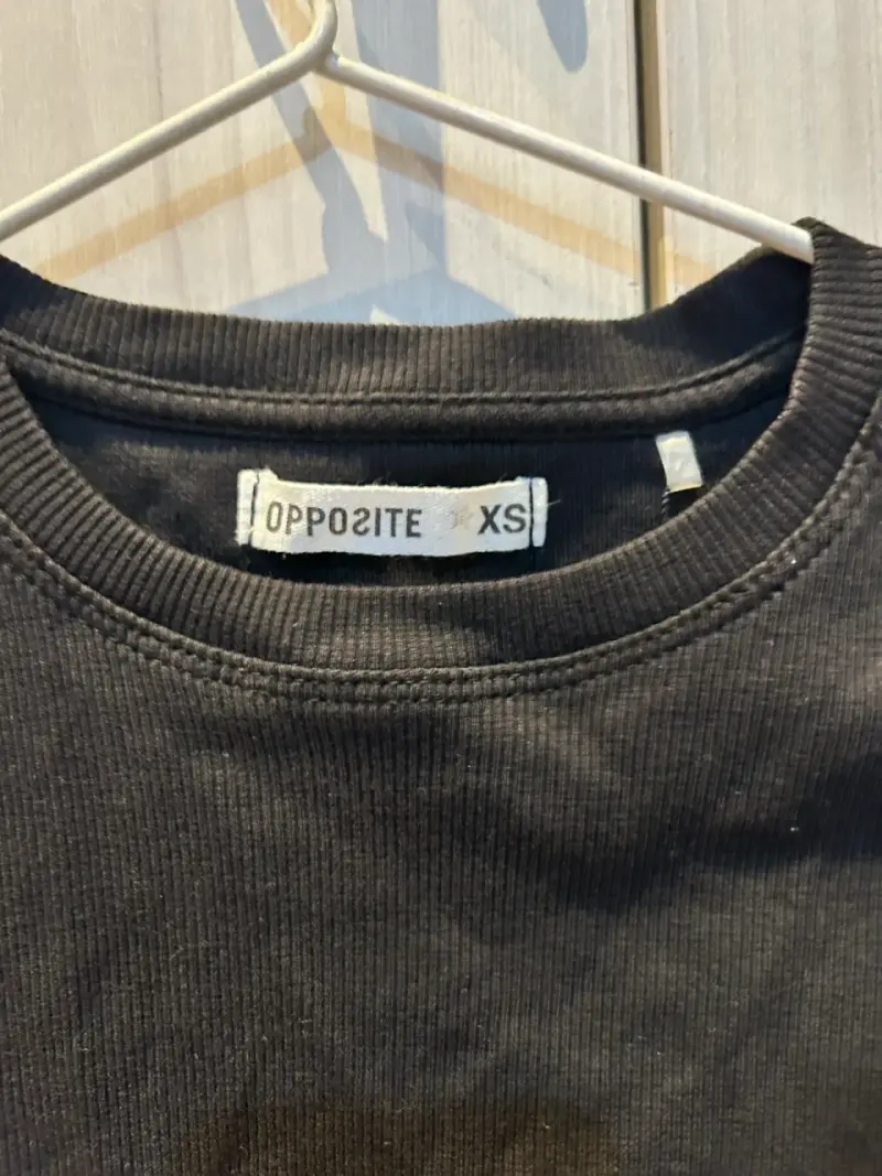 Polera sin mangas negra Opposite talla XS - 2