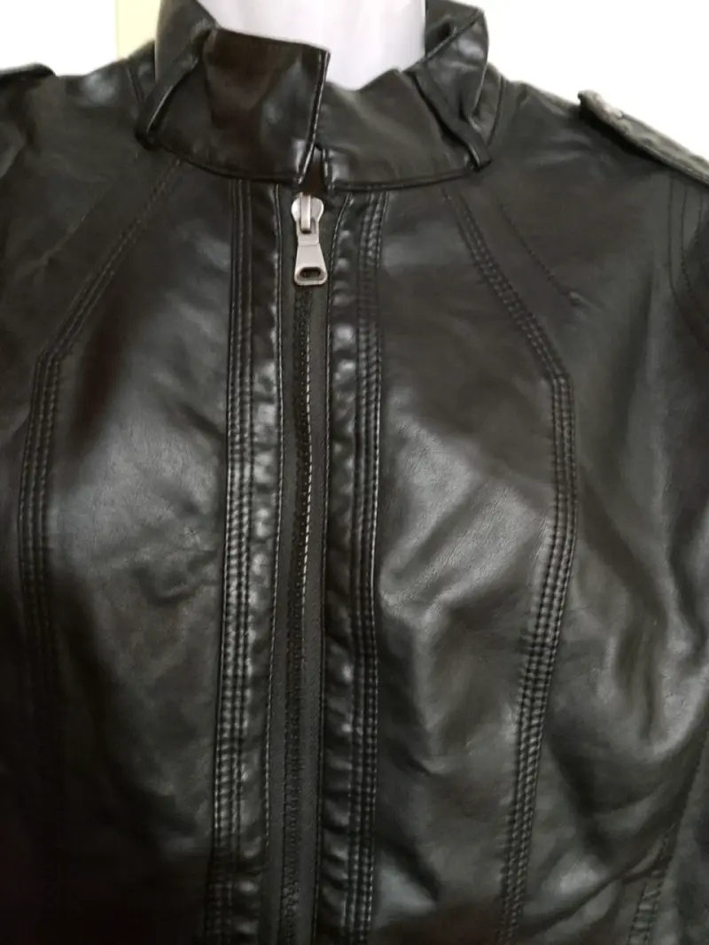 Chaqueta de cuero sintético negra para mujer - 2