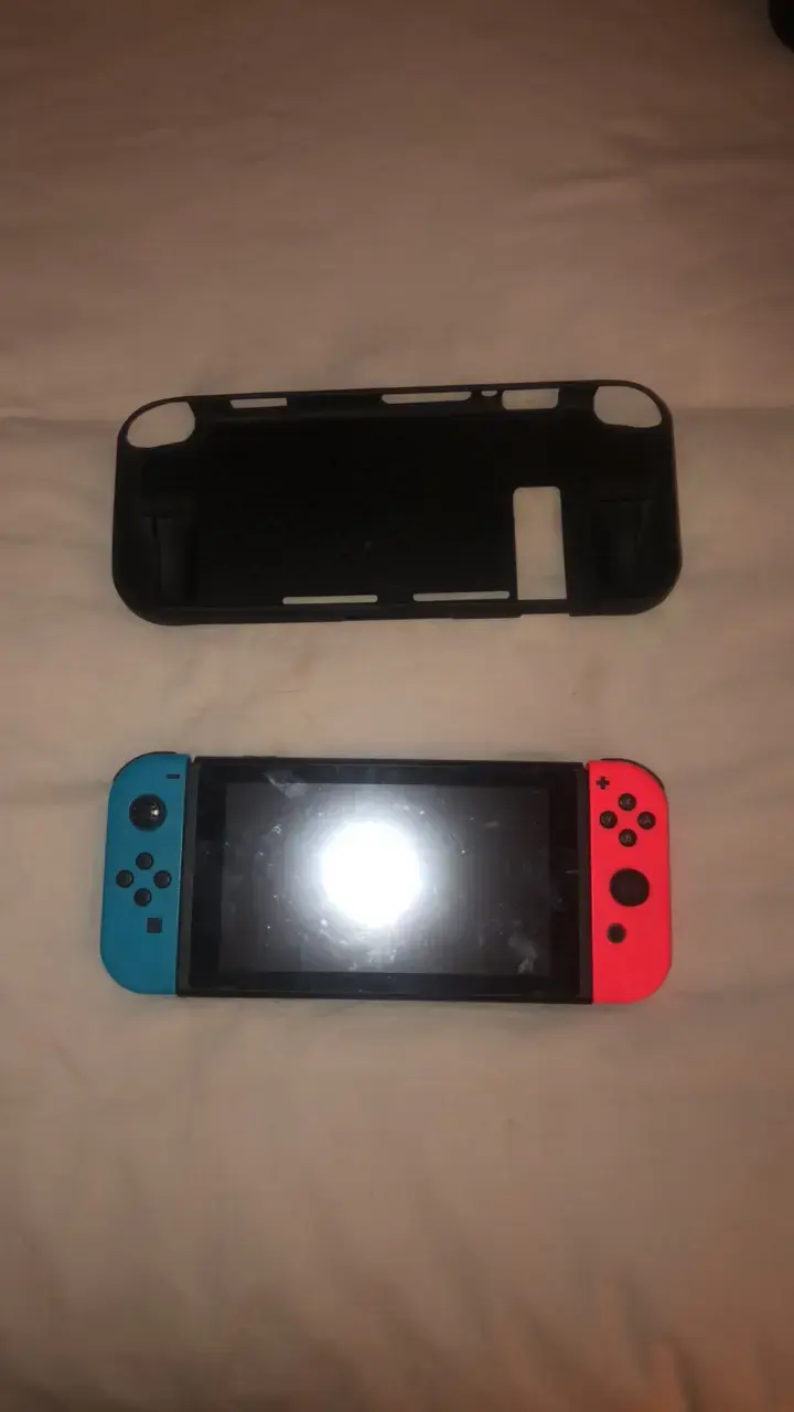 Consola Nintendo Switch con juegos y accesorios - 1