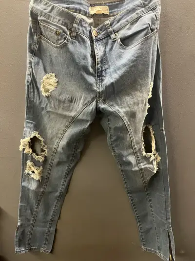 Jeans rasgados de mezclilla azul para hombre - miniatura 1
