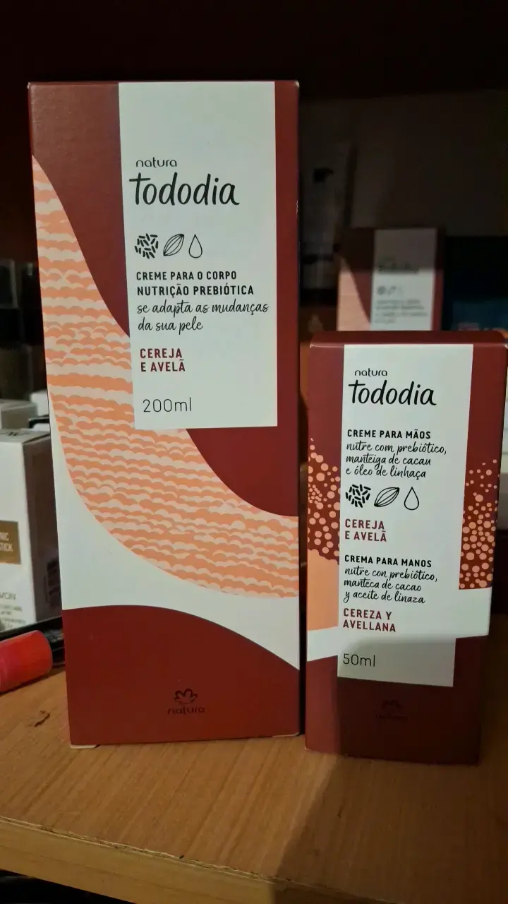 Set de cremas Natura Tododia Cereza y Avellana