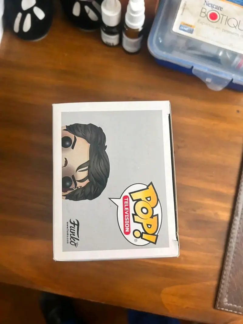 Funko Pop Steve Stranger Things Exclusivo - 5
