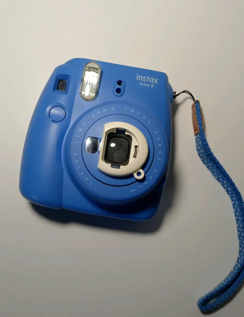 Cámara instantánea Fujifilm Instax Mini 9 azul con funda - 2