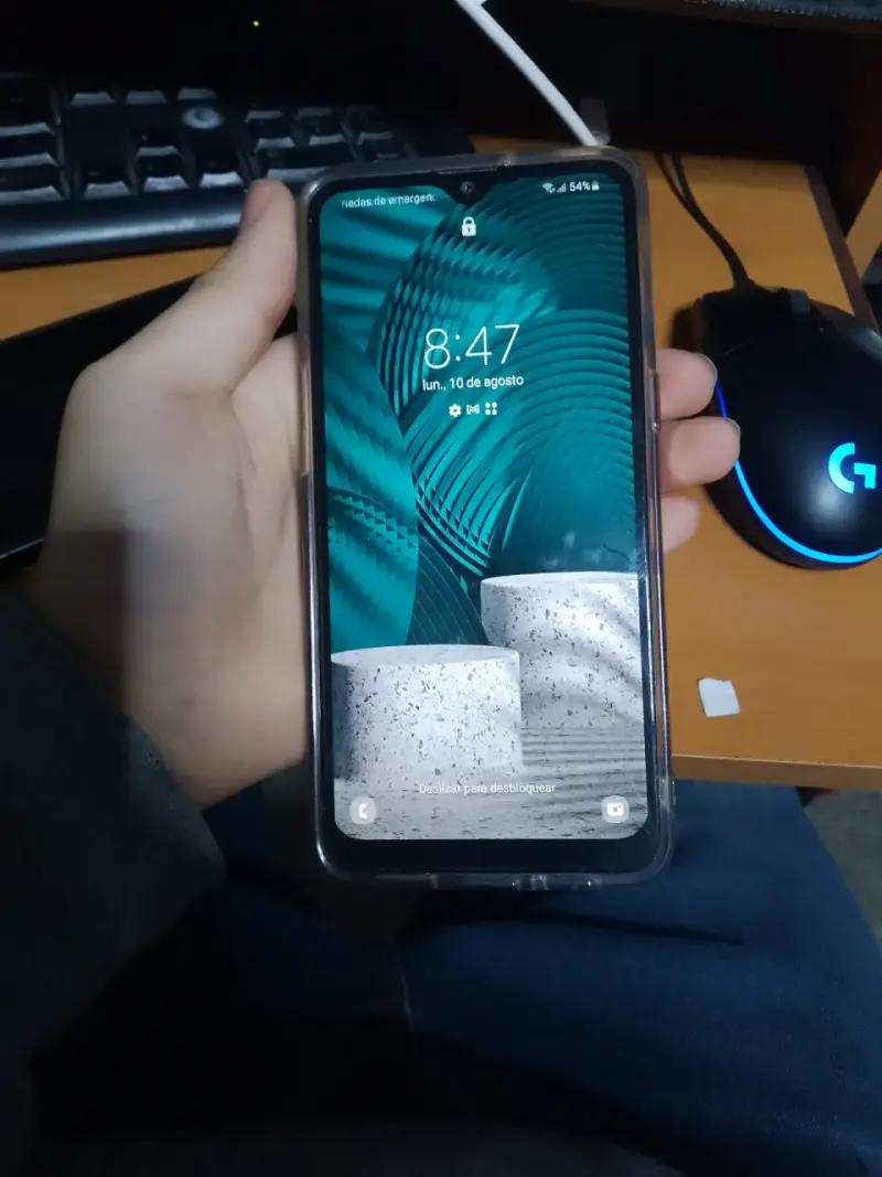 Smartphone Samsung Galaxy A10s en buen estado - 1