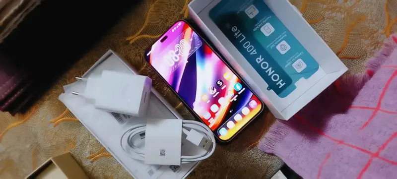 Smartphone Honor 400 Lite 256GB con accesorios - 1